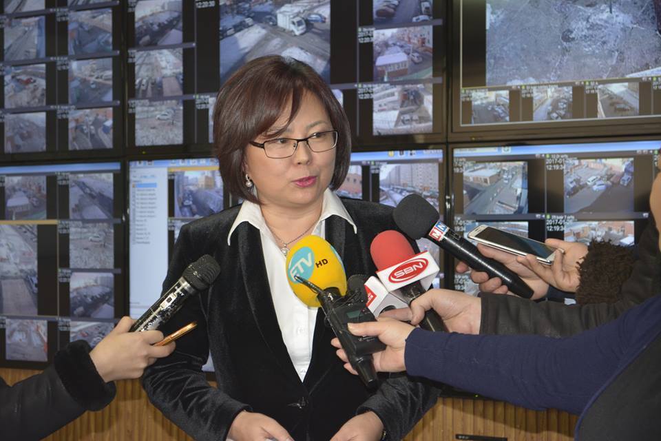 С.Одонтуяа: Баянголчуудаа амар амгалан байлгахад хөрөнгө оруулалт хийсэн