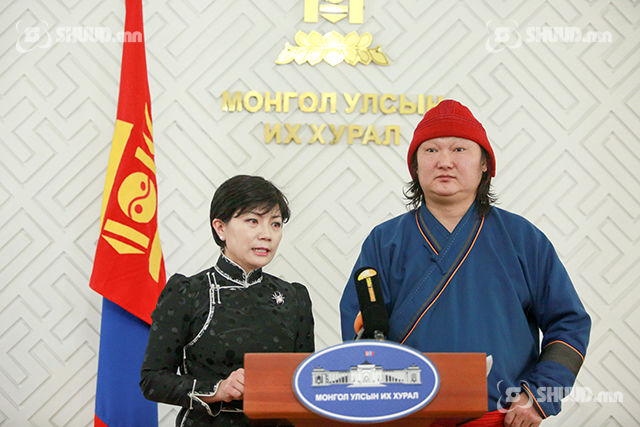 Ерөнхийлөгчийн эсрэг Г.Уянга, С.Жавхлан хоёр хамтрав