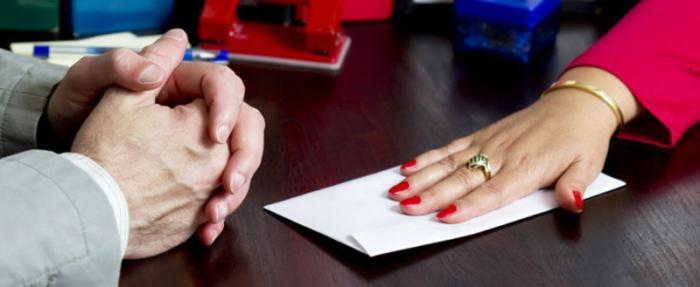 100 дөхсөн хөгшний гэрээс хүнсийг нь залилж авчээ