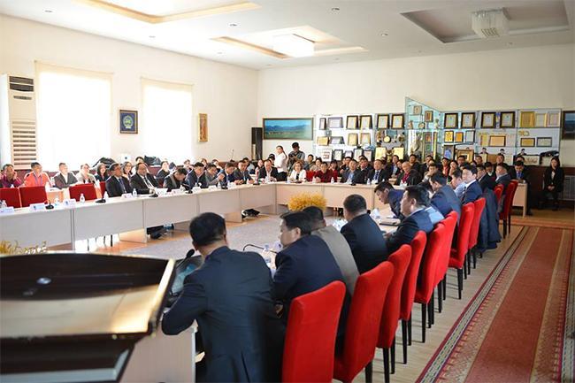 “Харилцаа холбооны хөгжил-2017” бүсийн зөвлөгөөн болж байна