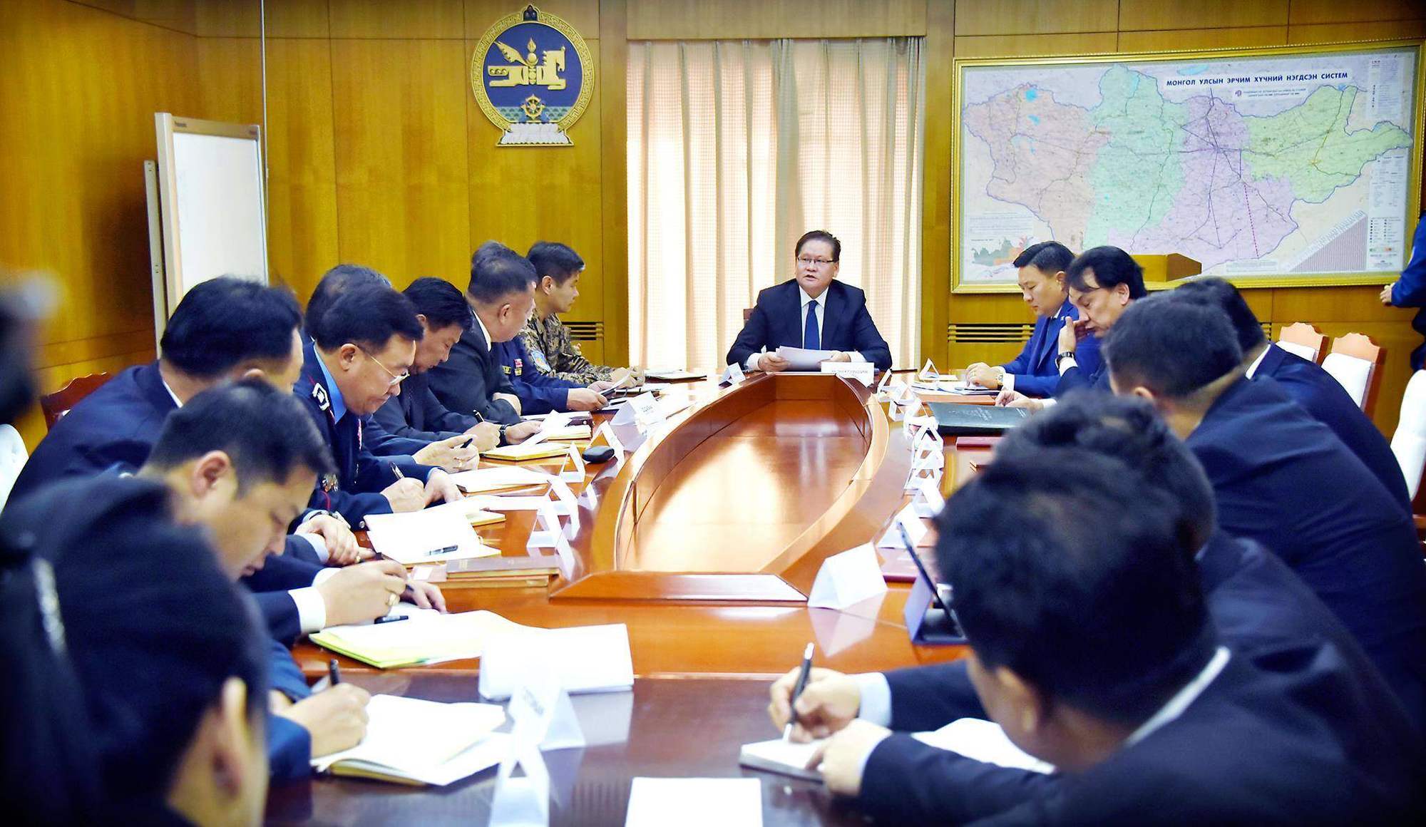 Шуурхай бүлэг нэмж ажлуулахаар боллоо