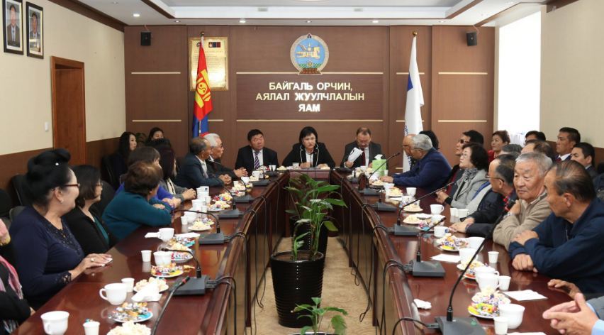 БОАЖЯ-ныхан ахмадуудаа хүлээн авч, хүндэтгэл үзүүллээ