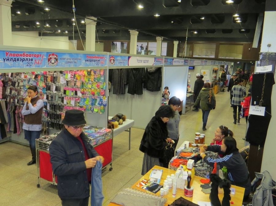 “Улаанбаатарт үйлдвэрлэв-2017” үзэсгэлэн худалдаа үргэлжилж байна