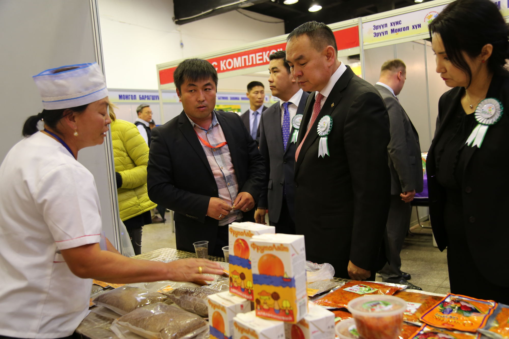 “Намрын ногоон өдрүүд” нэгдсэн арга хэмжээний үеэр 1.0 тэрбум орчим төгрөгийн борлуулалт хийгджээ