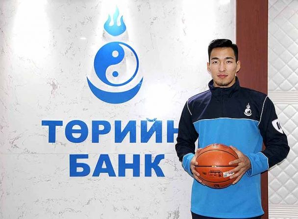 Төрийн банкны удирдлагууд тамирчнаа хүлээн авч, баяр хүргэв