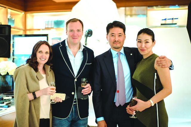 А copy зардаг байсан нь илчлэгдэж LV дэлгүүр хаалгаа барьсан уу?