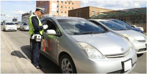 Албан татвар, төлбөрөө төлөөгүй тээврийн хэрэгслийг замын хөдөлгөөнд оролцуулахгүй