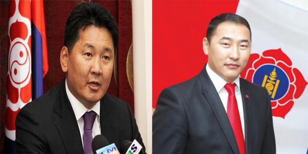 Чуулганы танхимд У.Хүрэлсүх, Ж.Мөнхбат нар бие биенийхээ булхайг дэлгэлээ