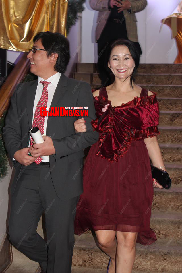 Хатагтай М.Ичинноровын хэнз хайр амьдрал болсон уу?