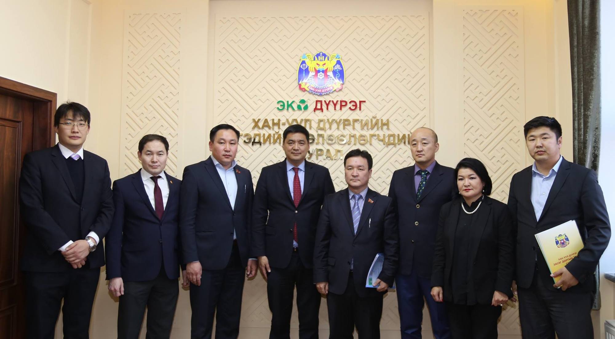 2018 оны Хан-Уул дүүргийн төсвийн төслийг өргөн барилаа