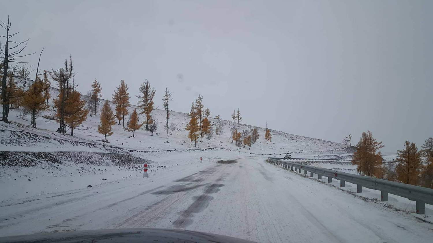 Орон нутгийн замд анхаарал болгоомжтой зорчихыг анхааруулж байна