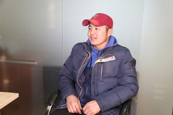 Хан-Уул дүүргийн Засаг даргын тамгын газарт ажилладаг слесарь хөршийнхөө амийг аварчээ