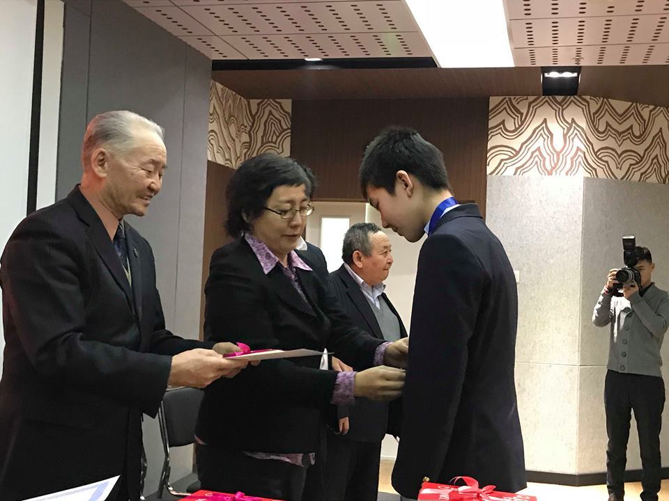 Ц.Ханд багшийн нэрэмжит физикийн олимпиад 18 дахь жилдээ амжилттай зохиогдлоо