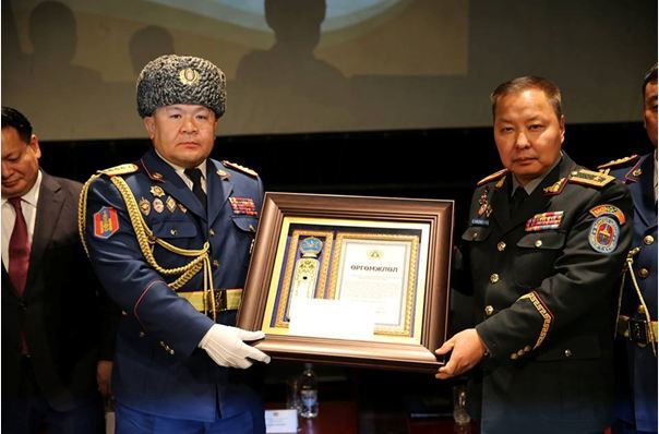 ХанУул дүүргийн Онцгой байдлын хэлтэс “Тэргүүний Хамт Олон”-оор шалгарлаа