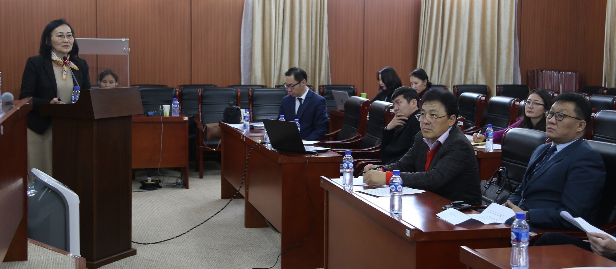 Ноос, ноолуурын салбарын хүний нөөцийг чадваржуулах нь нэн чухал байна