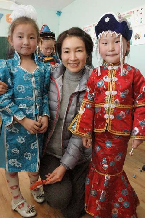 Монголд чимээгүй ирж буян үйлдээд буцдаг ЖҮЖИГЧИН