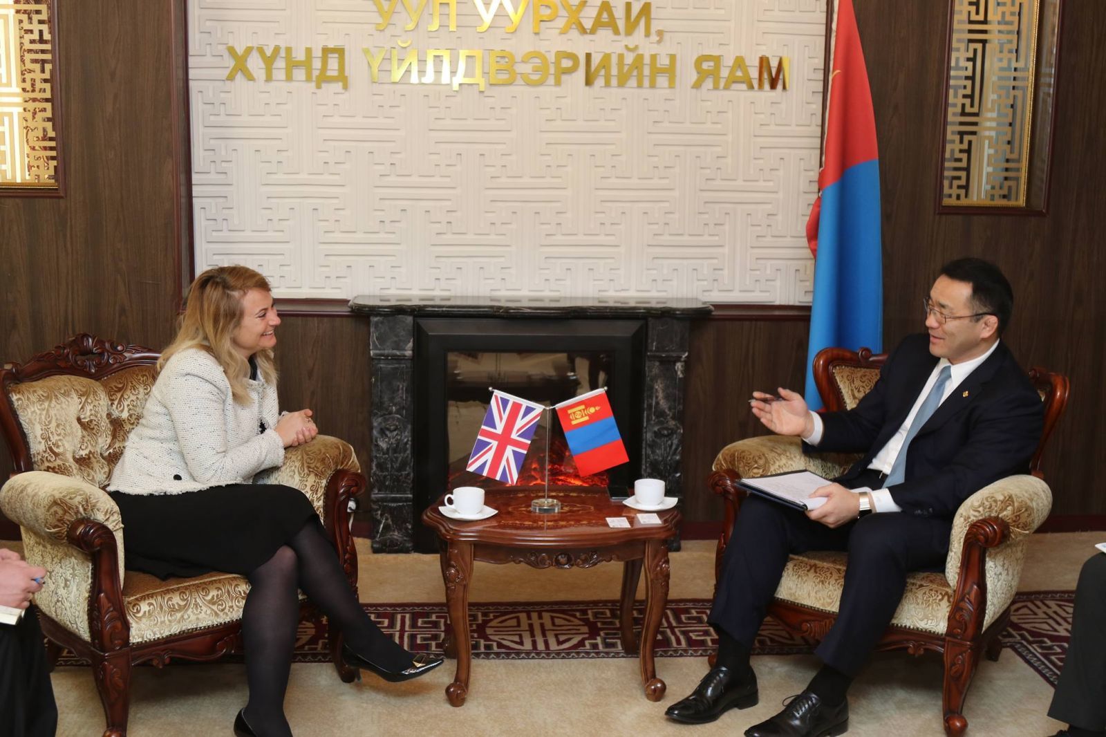 Сайд Д.Сумъяабазар ИБУИНВУ-ын элчин сайдтай уулзлаа