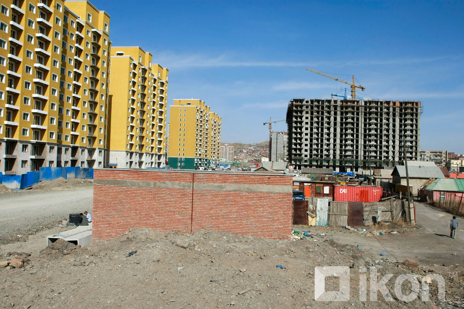 Хоосон ханхайж буй барилгуудаа эзэнтэй болгооч