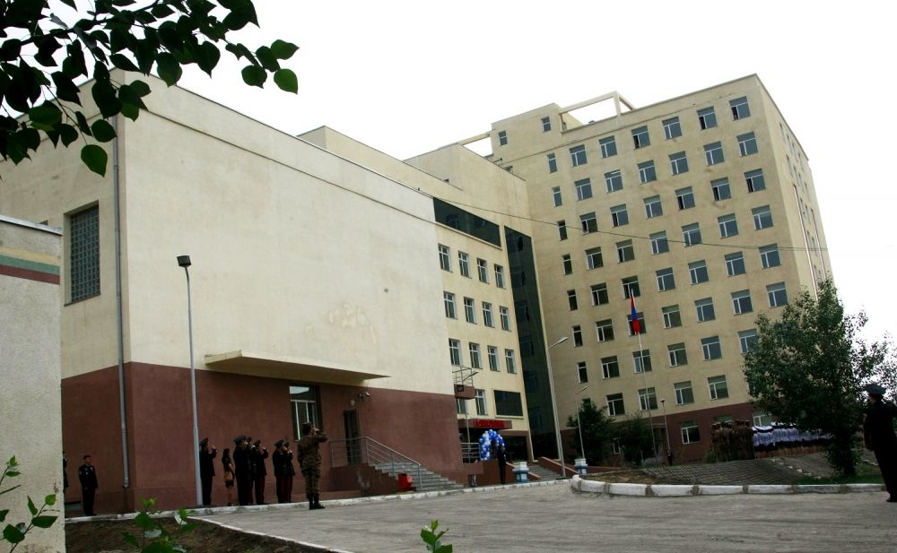 Цэргийн госпитальд гал гарч өвчтөнүүд угаартжээ