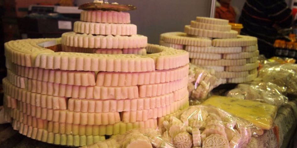 Цагаан сарын үзэсгэлэн худалдаа хаана гарч байна вэ