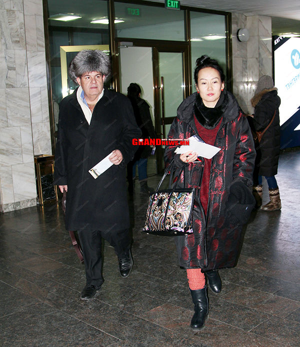 Дээгийгийн үнэгэн малгайт үлгэрийн ханхүү