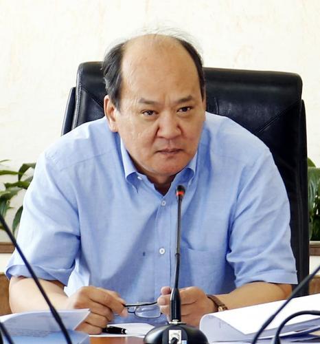 Хэн нь зангарагтай вэ