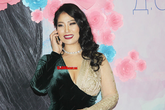 Дуучин Д.Отгонжаргалын өөрчлөлт нөхөртэй болголоо