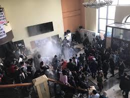 Нулимс асгаруулагч цацсан хэргээр цагдаагийн даргыг ажлаас нь чөлөөллөө