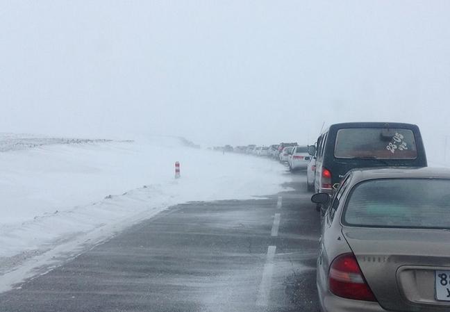 Зарим нутгаар цас орж, явган шуурга шуурна