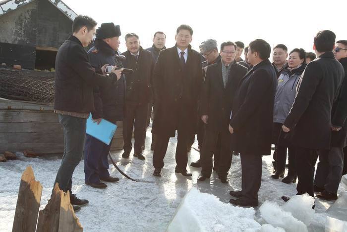 Шадар сайд Баянзүрх дүүрэгт ажиллалаа