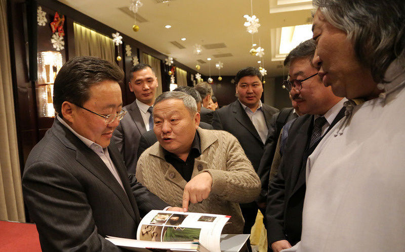 Б.Баабар, Ц.Элбэгдорж хоёрын романс  