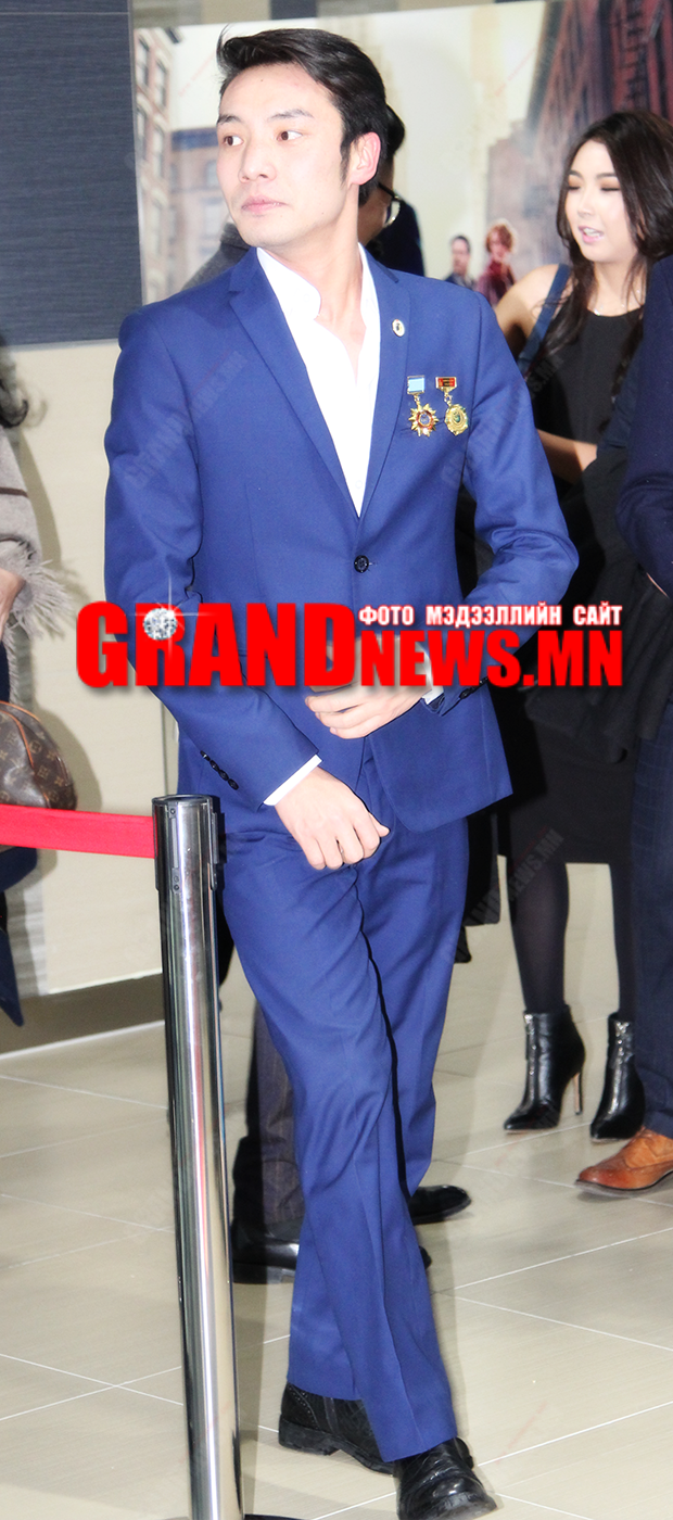 Огцом өтөлсөн Ромео