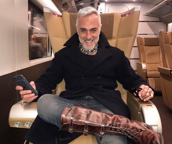 Инстаграмын эрэгтэй од Жианлука Ваччигийн 50 насны дуулиан 