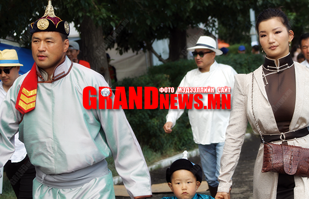 А.Сүхбатын ээлжит залуу амраг сонгогдож ”Хаус” бэлгэнд авлаа