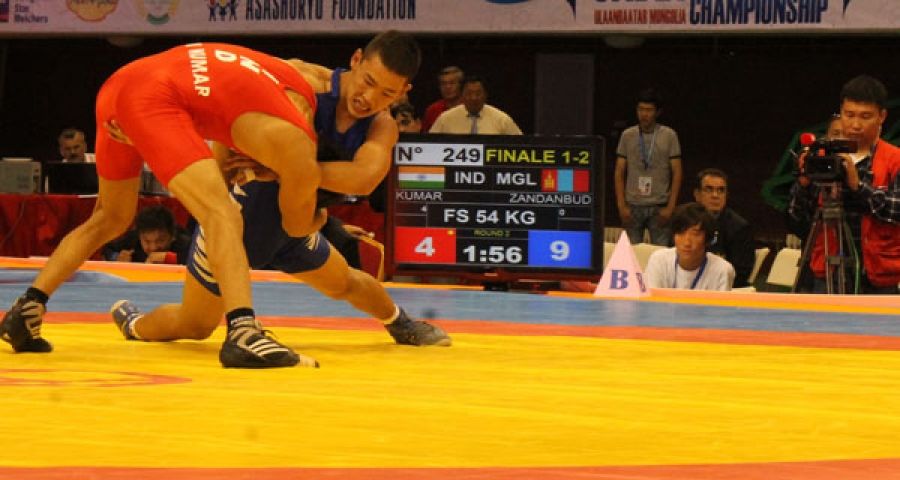 Өнөөдөр манай таван бөх зодоглоно