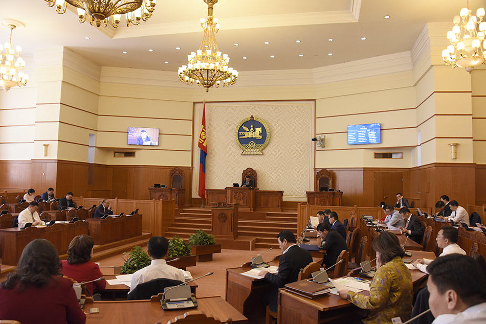 Эдийн засаг, нийгмийг 2018 онд хөгжүүлэх үндсэн чиглэл батлах тухай тогтоолын төслийн үзэл баримтлалыг хэлэлцэж эхэллээ