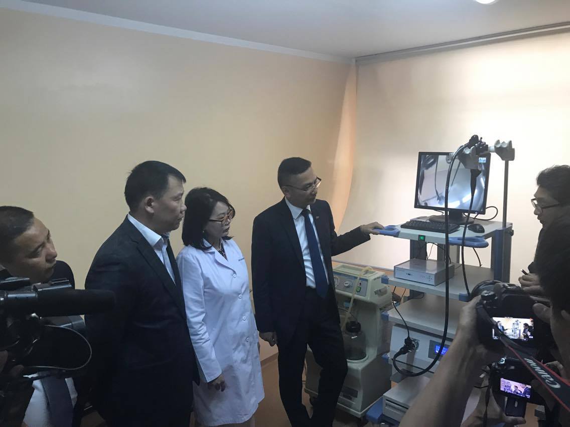 Сонгинохайрхан дүүргийн эмнэлэг дурангийн иж бүрэн төхөөрөмжтэй боллоо