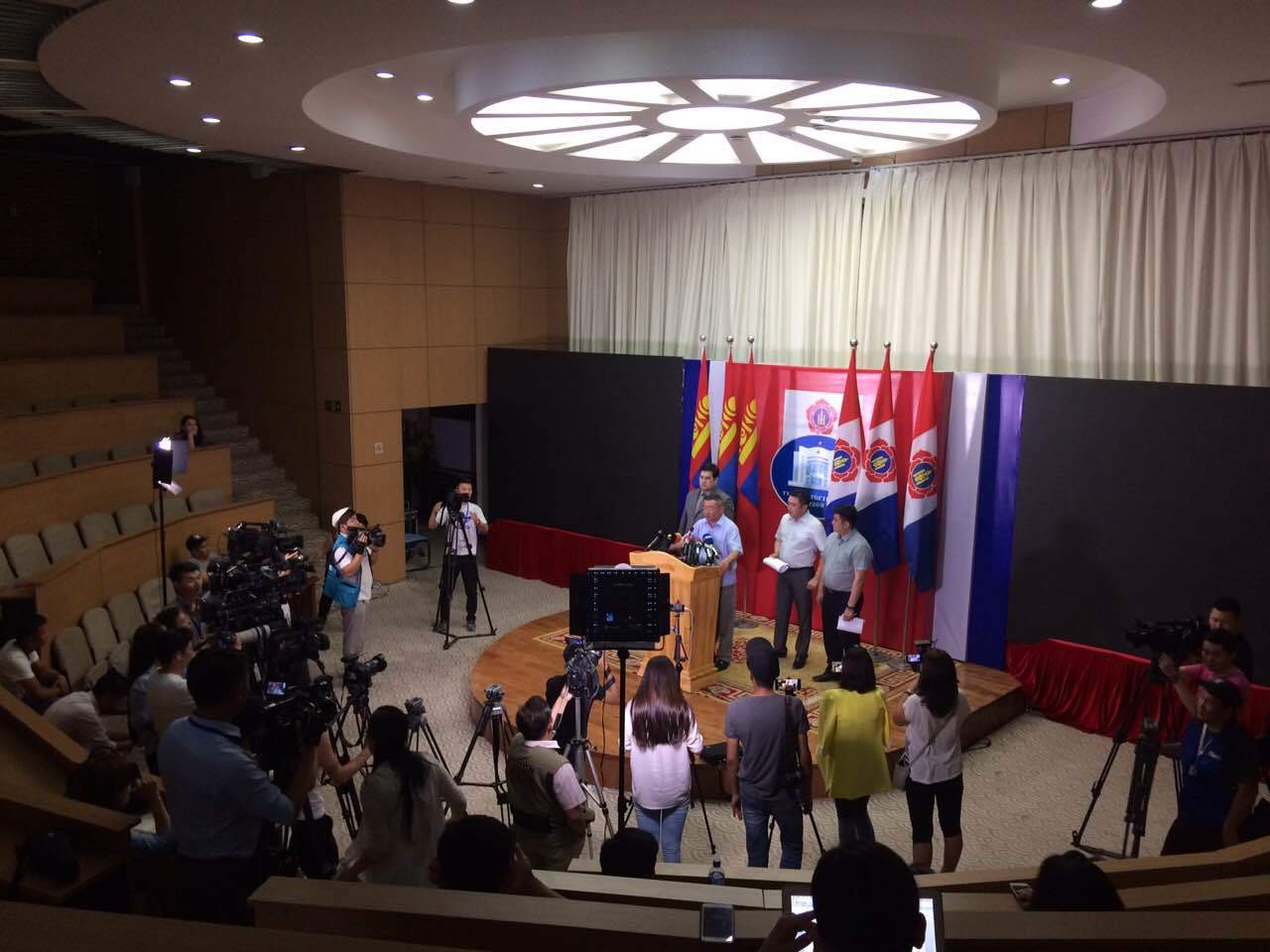 Баян-Өлгий аймгийн саналын хуудсыг гараар тоолох шаардлагыг СЕХ-нд хүргүүлээ