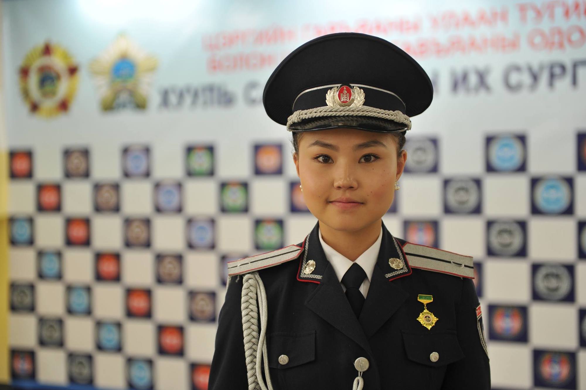 “Лоолойгийн найзууд”-ын хөтлөгч Б.Ариунгуа сонсогч болжээ