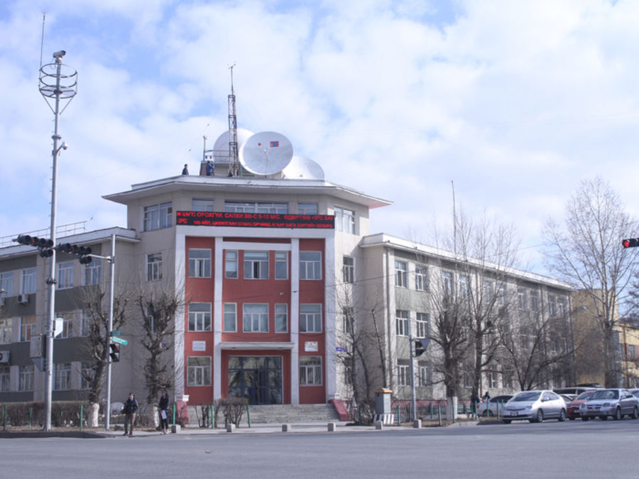 Бороо орж, шороон шуурга шуурна