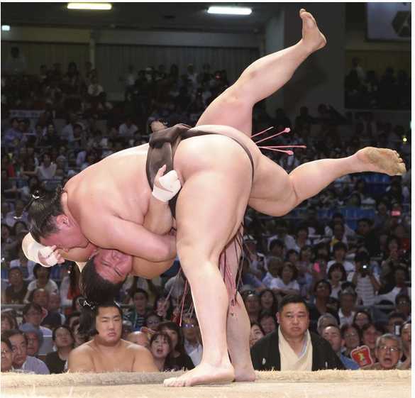 Башёг их аварга Хакүхо тэргүүлж эхэллээ