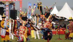 Даншиг Наадам төв цэнгэлдэх хүрээлэнд болно