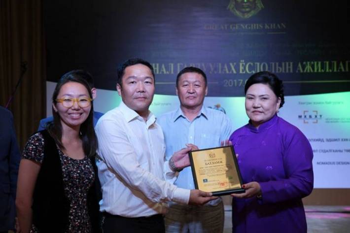 Д.Оюунхорол: Манлайлагч хүмүүс олон болбол эх орны маань байгаль үзэсгэлэнтэй хэвээрээ үлдэнэ