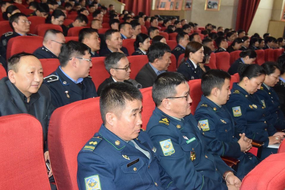 Цагдаагийн байгууллага багш оюутнуудтай ХАМТАРЧ байна