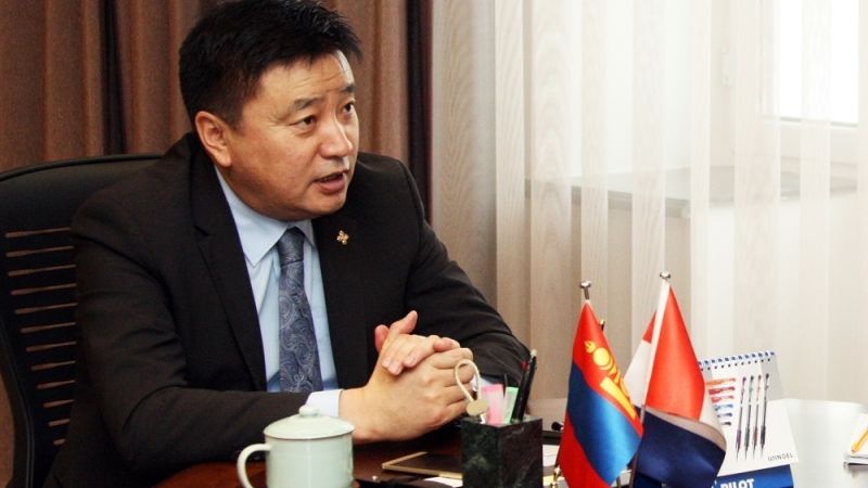 Зүүн гар тийш эргэхийг хориглосон шийдвэрийг цуцаллаа