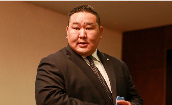 Ерөнхийлөгч Х.Баттулга захирамж гаргаж А.Гансүх, Д.Дагвадорж нарыг бие төлөөлөгчөөрөө томиллоо