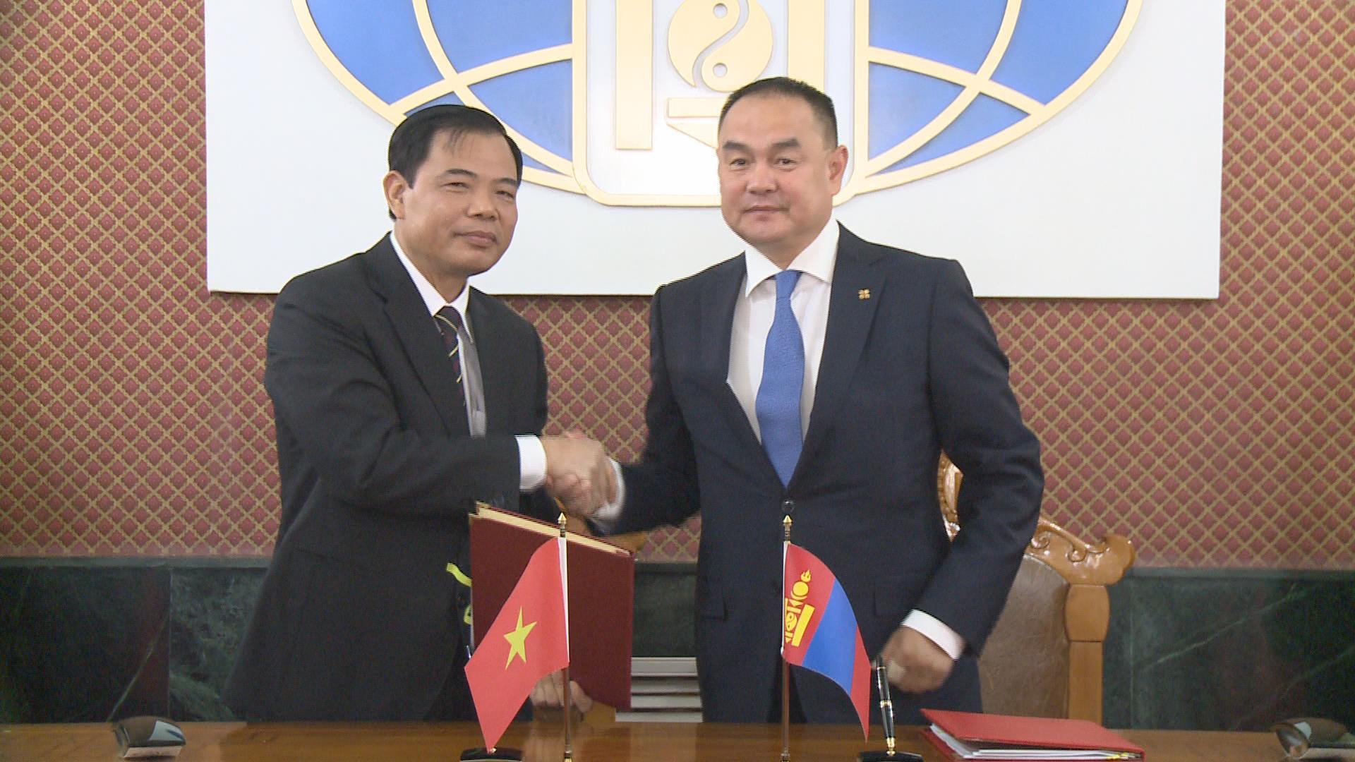 Вьетнам  улс руу гүн хөлдөөсөн мах,  махан бүтээгдэхүүн экспортлоно