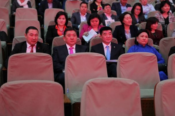 МАН-ын Удирдах зөвлөлийн хурал эхэллээ