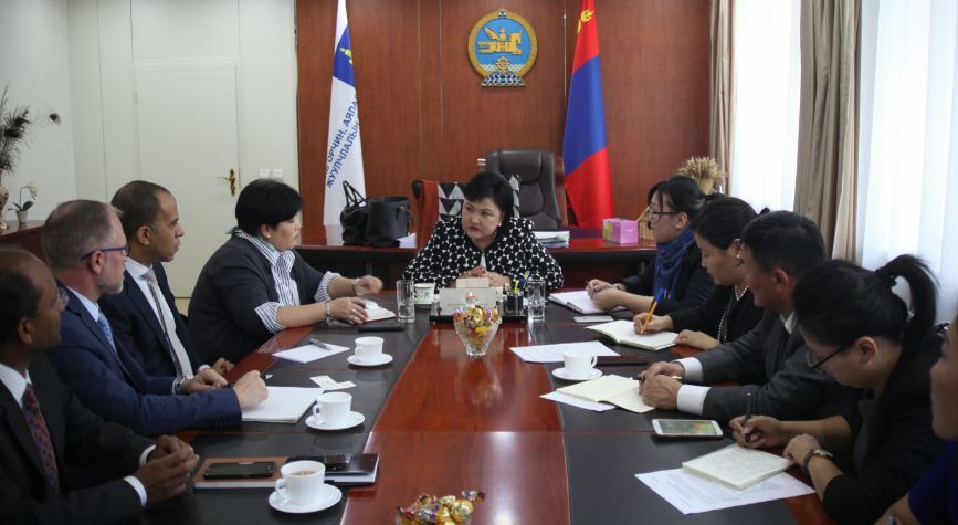 Д.Оюунхорол: МСК-ийн тусламжтайгаар Төв цэвэрлэх байгууламжийг шинэчлэх санхүүжилтийн асуудлыг шийдэх гарц хайхаар болсонд баяртай байна