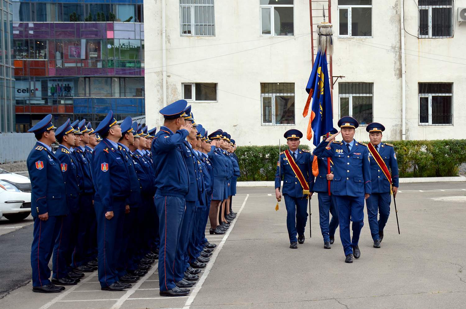 Албаны хэмжээнд цэргийн тангарагаа давтлаа